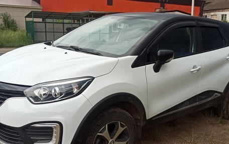 Renault Kaptur I рестайлинг, 2019 год, 1 650 000 рублей, 6 фотография