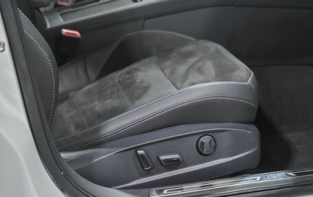 Volkswagen Passat CC, 2022 год, 3 200 000 рублей, 22 фотография