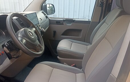 Volkswagen Transporter T5 рестайлинг, 2012 год, 1 599 000 рублей, 6 фотография