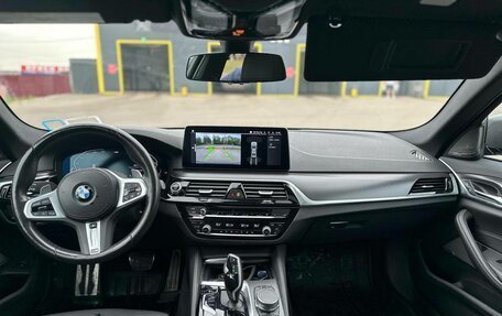 BMW 5 серия, 2021 год, 5 600 000 рублей, 5 фотография