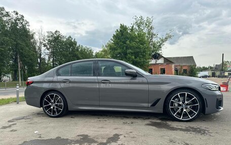 BMW 5 серия, 2021 год, 5 600 000 рублей, 13 фотография