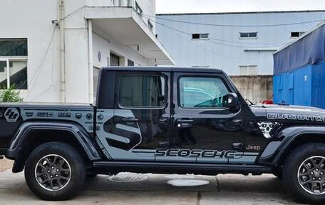 Jeep Gladiator, 2023 год, 9 113 000 рублей, 6 фотография