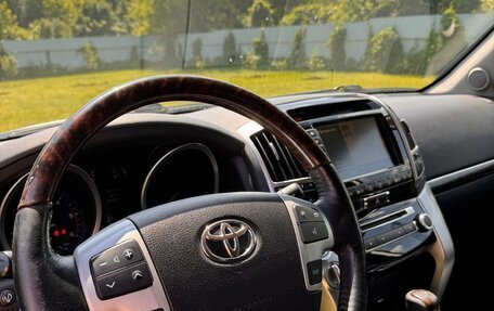 Toyota Land Cruiser 200, 2015 год, 3 300 000 рублей, 8 фотография