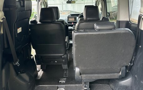 Toyota Esquire I, 2015 год, 1 450 000 рублей, 12 фотография