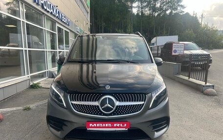 Mercedes-Benz V-Класс, 2020 год, 8 490 000 рублей, 2 фотография