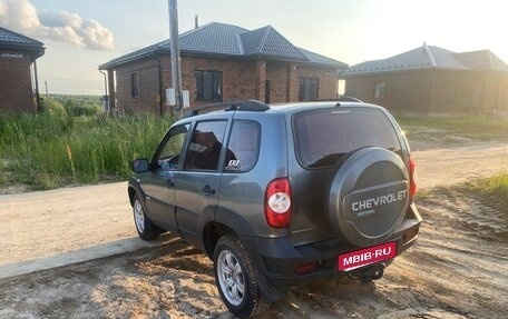 Chevrolet Niva I рестайлинг, 2012 год, 490 000 рублей, 4 фотография