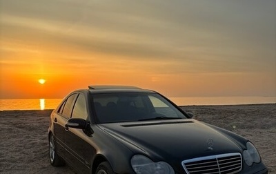Mercedes-Benz C-Класс, 2003 год, 750 000 рублей, 1 фотография