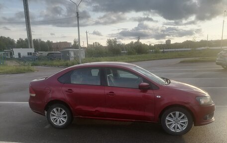 Volkswagen Polo VI (EU Market), 2012 год, 667 000 рублей, 3 фотография