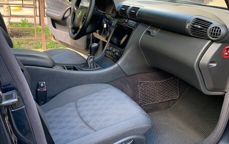 Mercedes-Benz C-Класс, 2003 год, 750 000 рублей, 7 фотография