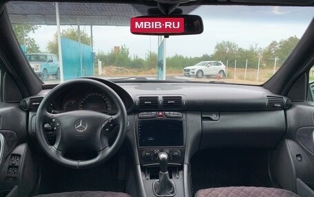 Mercedes-Benz C-Класс, 2003 год, 750 000 рублей, 6 фотография