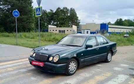 Mercedes-Benz E-Класс, 1997 год, 190 000 рублей, 2 фотография