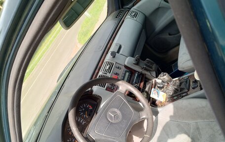 Mercedes-Benz E-Класс, 1997 год, 190 000 рублей, 11 фотография