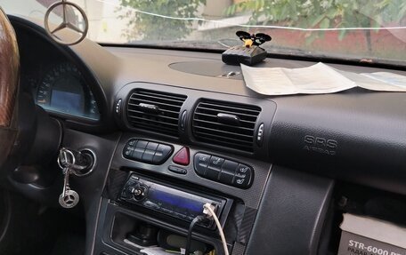 Mercedes-Benz C-Класс, 2000 год, 250 000 рублей, 4 фотография