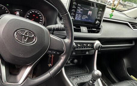 Toyota RAV4, 2022 год, 3 050 000 рублей, 12 фотография