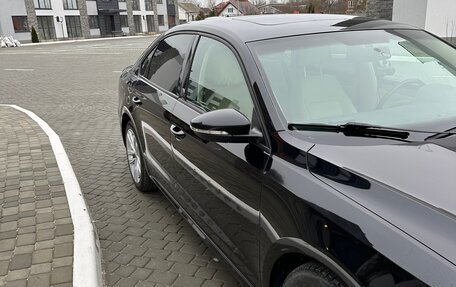 Volkswagen Passat B8 рестайлинг, 2018 год, 1 800 000 рублей, 3 фотография