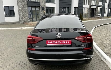 Volkswagen Passat B8 рестайлинг, 2018 год, 1 800 000 рублей, 5 фотография