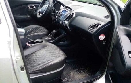Hyundai ix35 I рестайлинг, 2011 год, 1 250 000 рублей, 10 фотография