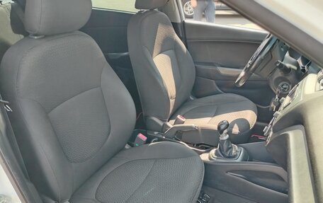 KIA Rio III рестайлинг, 2014 год, 597 000 рублей, 17 фотография