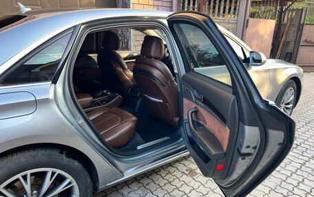 Audi A8, 2013 год, 2 111 000 рублей, 10 фотография