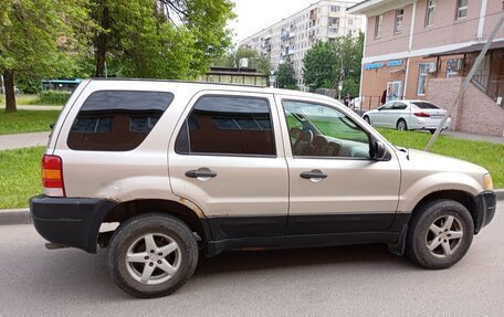 Ford Escape II, 2000 год, 320 000 рублей, 1 фотография