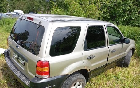 Ford Escape II, 2000 год, 320 000 рублей, 11 фотография
