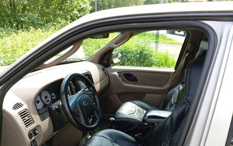 Ford Escape II, 2000 год, 320 000 рублей, 13 фотография