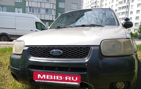 Ford Escape II, 2000 год, 320 000 рублей, 17 фотография