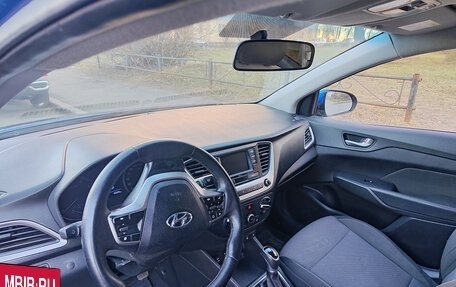 Hyundai Solaris II рестайлинг, 2019 год, 1 040 000 рублей, 3 фотография