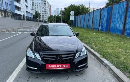 Mercedes-Benz E-Класс, 2011 год, 1 700 000 рублей, 3 фотография