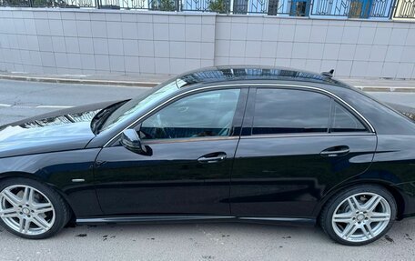 Mercedes-Benz E-Класс, 2011 год, 1 700 000 рублей, 8 фотография