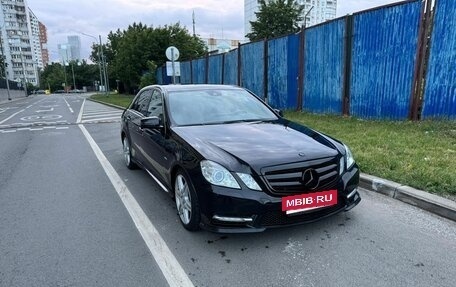 Mercedes-Benz E-Класс, 2011 год, 1 700 000 рублей, 2 фотография