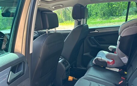 Volkswagen Tiguan II, 2021 год, 3 700 000 рублей, 12 фотография