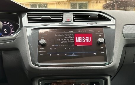 Volkswagen Tiguan II, 2021 год, 3 700 000 рублей, 15 фотография