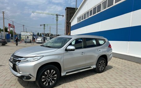 Mitsubishi Pajero Sport III рестайлинг, 2018 год, 2 650 000 рублей, 3 фотография