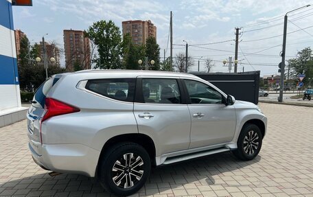 Mitsubishi Pajero Sport III рестайлинг, 2018 год, 2 650 000 рублей, 4 фотография