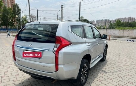 Mitsubishi Pajero Sport III рестайлинг, 2018 год, 2 650 000 рублей, 6 фотография
