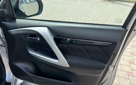 Mitsubishi Pajero Sport III рестайлинг, 2018 год, 2 650 000 рублей, 24 фотография