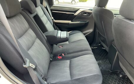 Mitsubishi Pajero Sport III рестайлинг, 2018 год, 2 650 000 рублей, 23 фотография