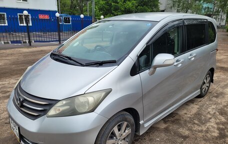 Honda Freed I, 2008 год, 950 000 рублей, 2 фотография