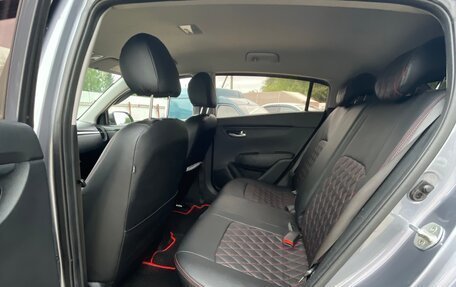 KIA Rio IV, 2018 год, 1 365 000 рублей, 6 фотография