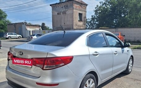 KIA Rio III рестайлинг, 2016 год, 900 000 рублей, 3 фотография
