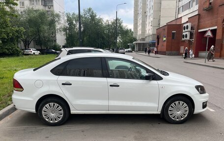 Volkswagen Polo VI (EU Market), 2016 год, 920 000 рублей, 3 фотография