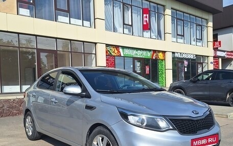 KIA Rio III рестайлинг, 2016 год, 900 000 рублей, 4 фотография