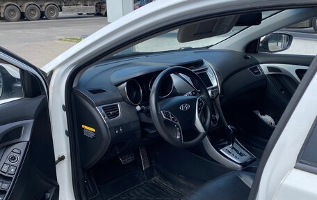 Hyundai Avante, 2011 год, 870 000 рублей, 6 фотография