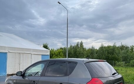 KIA cee'd I рестайлинг, 2010 год, 299 999 рублей, 9 фотография