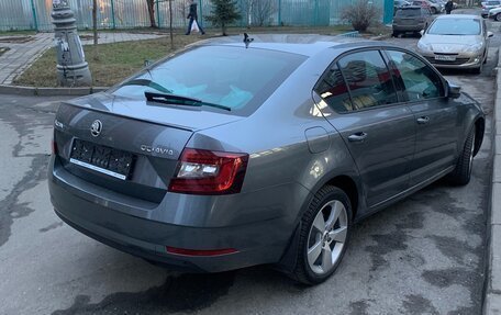 Skoda Octavia, 2017 год, 1 860 000 рублей, 6 фотография