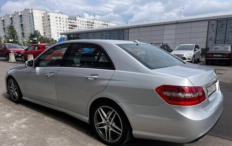 Mercedes-Benz E-Класс, 2012 год, 1 750 000 рублей, 6 фотография