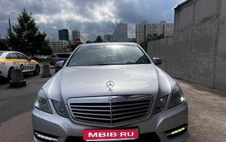 Mercedes-Benz E-Класс, 2012 год, 1 750 000 рублей, 5 фотография