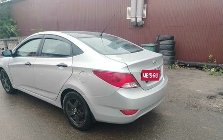 Hyundai Solaris II рестайлинг, 2012 год, 645 000 рублей, 4 фотография