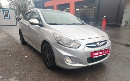 Hyundai Solaris II рестайлинг, 2012 год, 645 000 рублей, 16 фотография